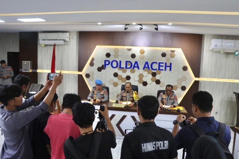 Konferensi pers Polda Aceh terkait penanganan kasus Ipda YF. Rabu (12/2/2025). Foto/Dok.