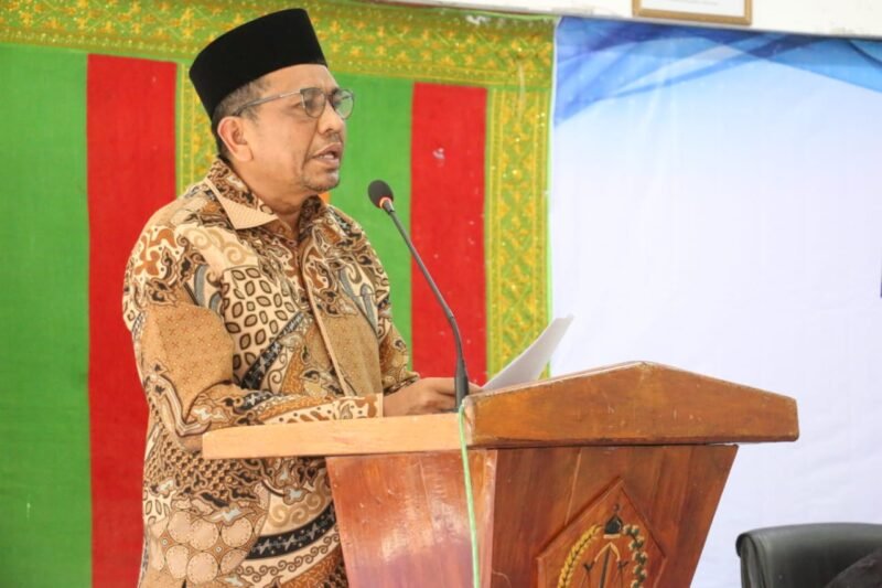 Wakil Bupati Pidie Jaya, Hasan Basri, ST. MM dalam sambutannya di acara Muscab Kwatir Cabang Gerakan Pramuka Pidie Jaya, Aula Cot Trieng, Minggu (11/5/2025).Foto:Dok/Muhammad Rissan 