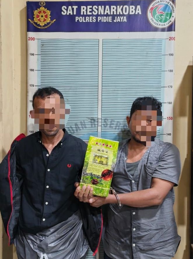 Dua kurir Narkoba berhasil di amankan Tim Opsnal Satnarkoba Polres Pidie Jaya Pada hari Jumat (22/8/2025). Foto:Dok/ Humas Polres Pidie Jaya 