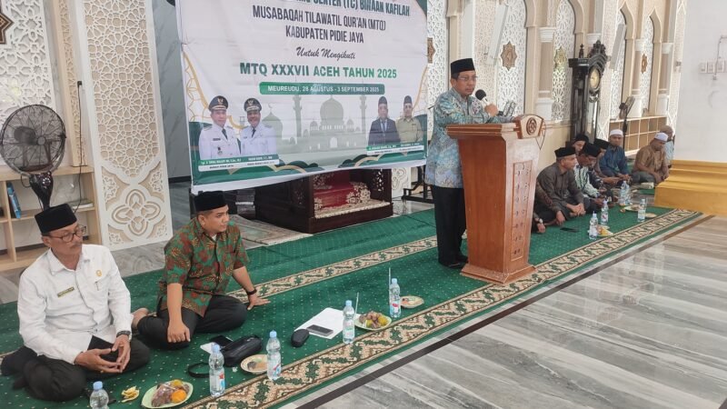 Bupati Pidie Jaya Tgk.H. Syibral Malasyi membuka acara kegiatan Training Center peserta MTQ Kafilah Pidie Jaya. Mesjid Agung Tgk Chik Pante Geulima, Foto:Dok/Humas Prokopim Pidie Jaya 
