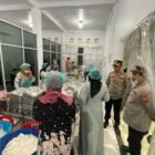 Jajaran Polres Pidie Jaya melakukan pengawasan Dapur SPPG dalam pogram makan bergizi gratis, Jum'at (29/8/2025). Foto:Dok/Humas Polres Pidie Jaya 