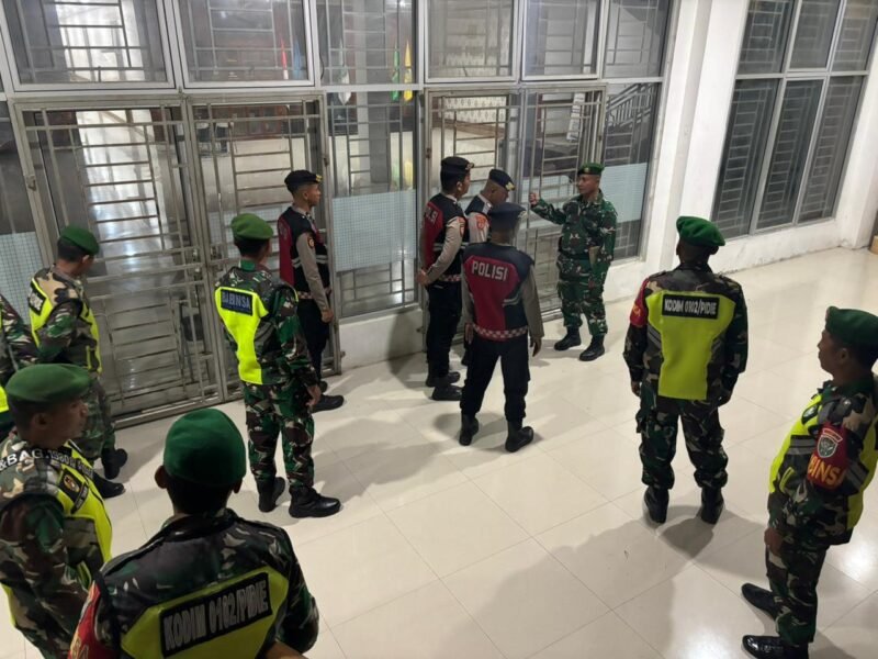 Cegah Gangguan Kamtibmas, TNI dan Polisi bersinergi dalam patroli presisi. Foto:Dok/ Humas Polres Pidie Jaya 