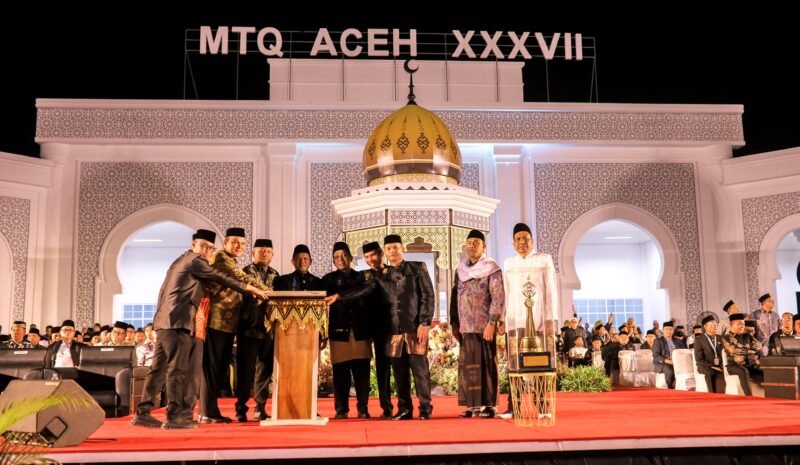 Penutupan MTQ Ke 37 Tingkat Provinsi Aceh Oleh Gubernur Aceh Fadhlullah, SE. Foto:Dok/Muhammad Rissan 
