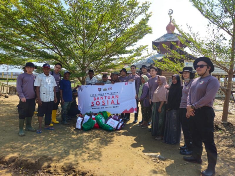 Foto bersama Mahasiswa STIK Lemdiklat Polri Angkatan 83/ Widya Pratama Satwika (WPS), Gampong Dayah Kruet, Meurah Dua, Senin (16/2/2026). Foto:Dok/Humas Polres Pidie Jaya
