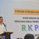 Sekretaris Daerah Aceh, M. Nasir, S.IP, M. SI membuka forum Konsultasi Publik Rancangan Awal rencana kerja Pemerintah Aceh Tahun 2027 di Aula Hotel Grand Nanggroe Aceh, Banda Aceh, (08/04/2026).