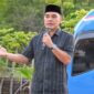 Ketua DPRK Aceh Besar, Abdul Muchti SIKom, menyampaikan sambutan dan membuka Festifal Srimusim Lampuuk 2026 di Sekolah Adat Srimusim Lampuuk, Kecamatan Lhoknga, Aceh Besar, Kamis (30/04/2026).