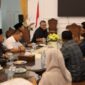 Lembaga Wali Nanggroe Aceh menerima aspirasi Forum Reje dan perwakilan masyarakat adat Kabupaten Aceh Tengah terkait persoalan tanah adat, hutan adat, hak ulayat dan tapal batas wilayah adat di Banda Aceh, Kamis (17/9/2026). Foto: Dok. Istimewa 