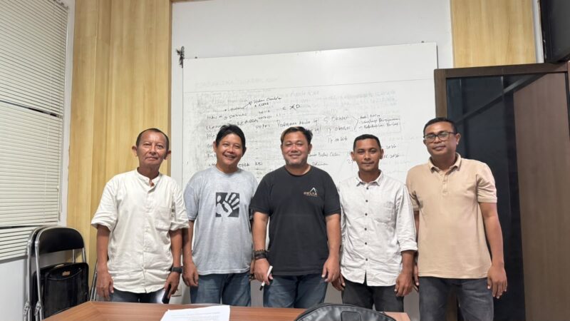 Lima anggota SC Konferprov PWI Aceh 2026. Foto: Dok. SC Konferprov PWI Aceh