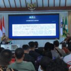 Anggota Komisi III DPR RI, Dr. HM Nasir Djamil, M.Si., menjadi pemateri dalam Sarasehan Penguatan Pencegahan dan Pemberantasan Narkoba bagi Generasi Muda Aceh di Aula Setda Kota Lhokseumawe, Minggu (25/10/2026). Foto: Dok. Humas BNNP Aceh