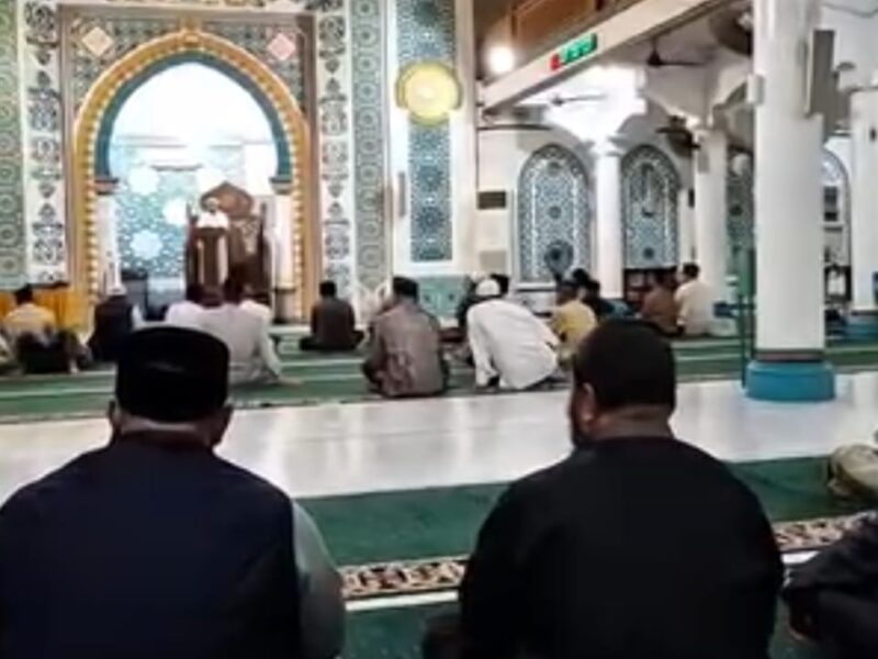 Safari Dakwah Malam Ahad di Masjid Al-Ishlahiyah Lambhuk, Kecamatan Ulee Kareng, Sabtu (24/10/2026) malam. Foto: Dok. Diskominfo Kota Banda Aceh