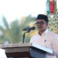 Plt. Sekda Aceh, Taufik, ST, M.Si, saat menyampaikan sambutan Gubernur Aceh sekaligus Opening Ceremony Syariah Financial Fair (SYAFIF) Goes to Aceh, yang diselenggarakan Otoritas Jasa Keuangan (OJK) dan Pelaku Halaman Masjid Raya Baiturrahman, Banda Aceh, Jum'at, (9/10/2026). Foto: Dok. Biro Adpim Setda Aceh 